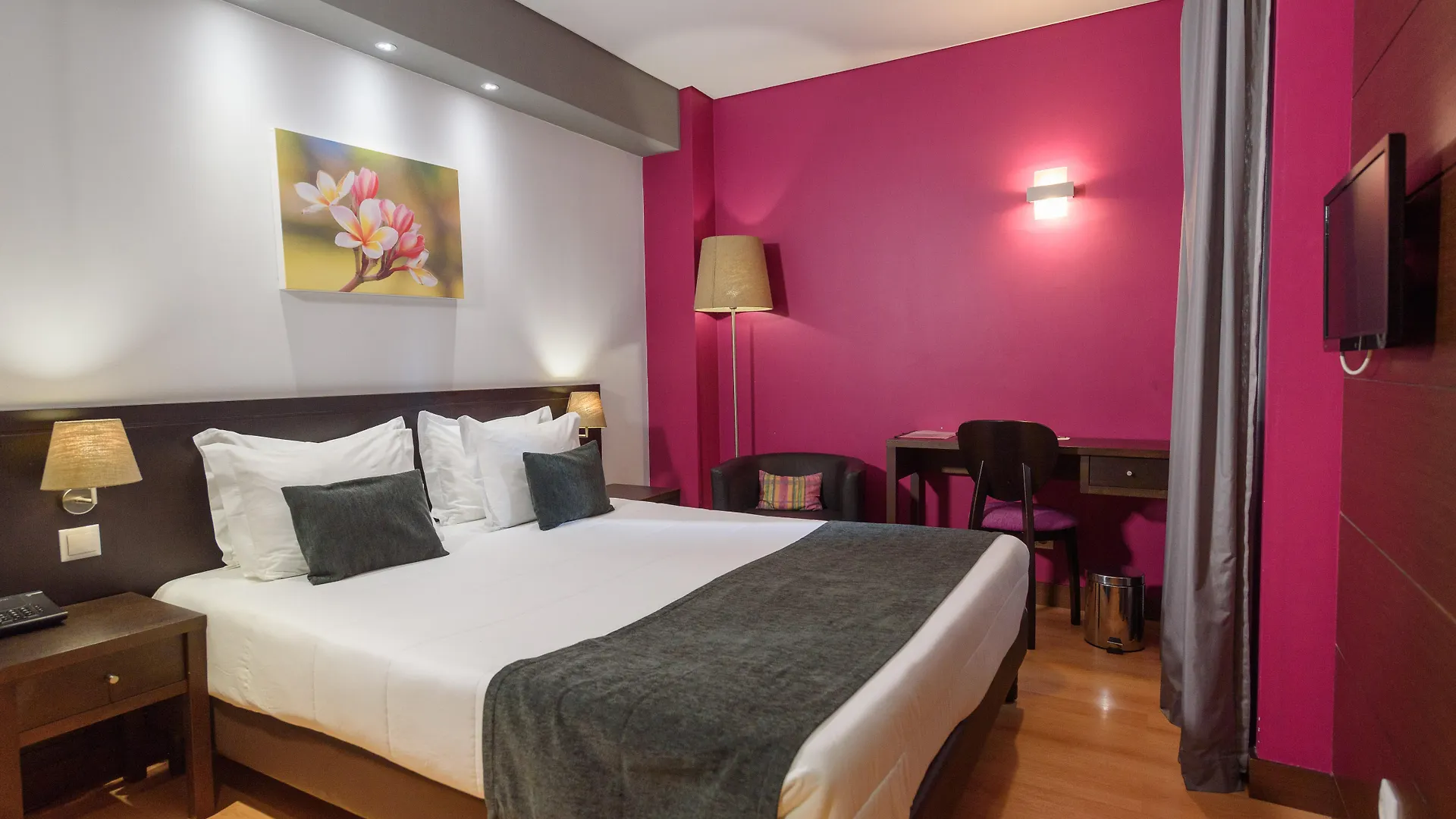 ***  Hotel Luena Lisboa Portugal