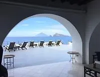 ** Hotel Raya Italia